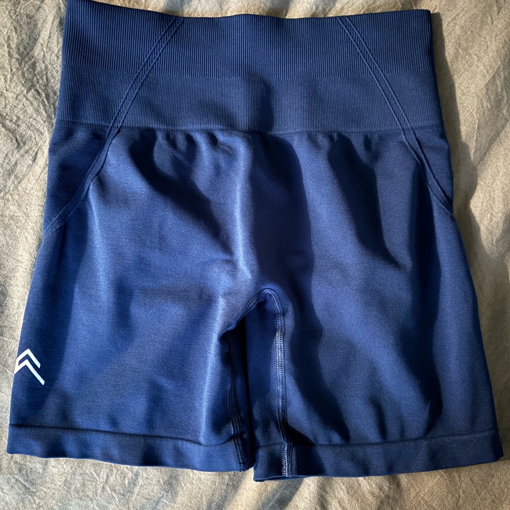MIDNIGHT EFFORTLESS SHORTS